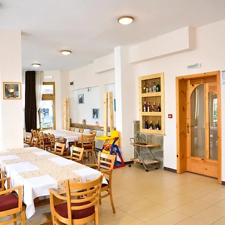 Family Vihren Hotel